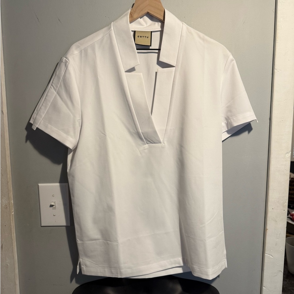 Orttu star neck shirt